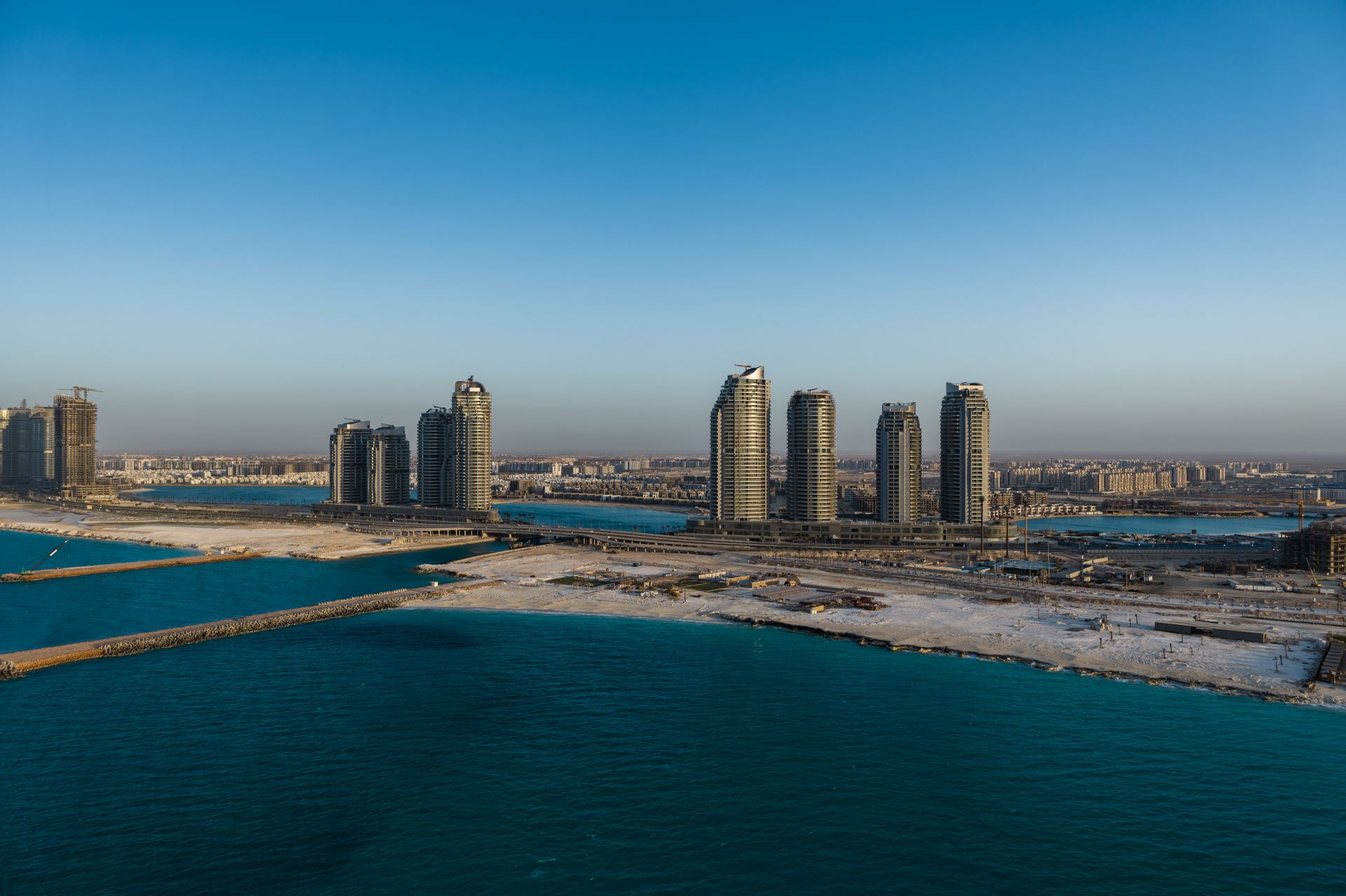 Beachfront towerconstructions