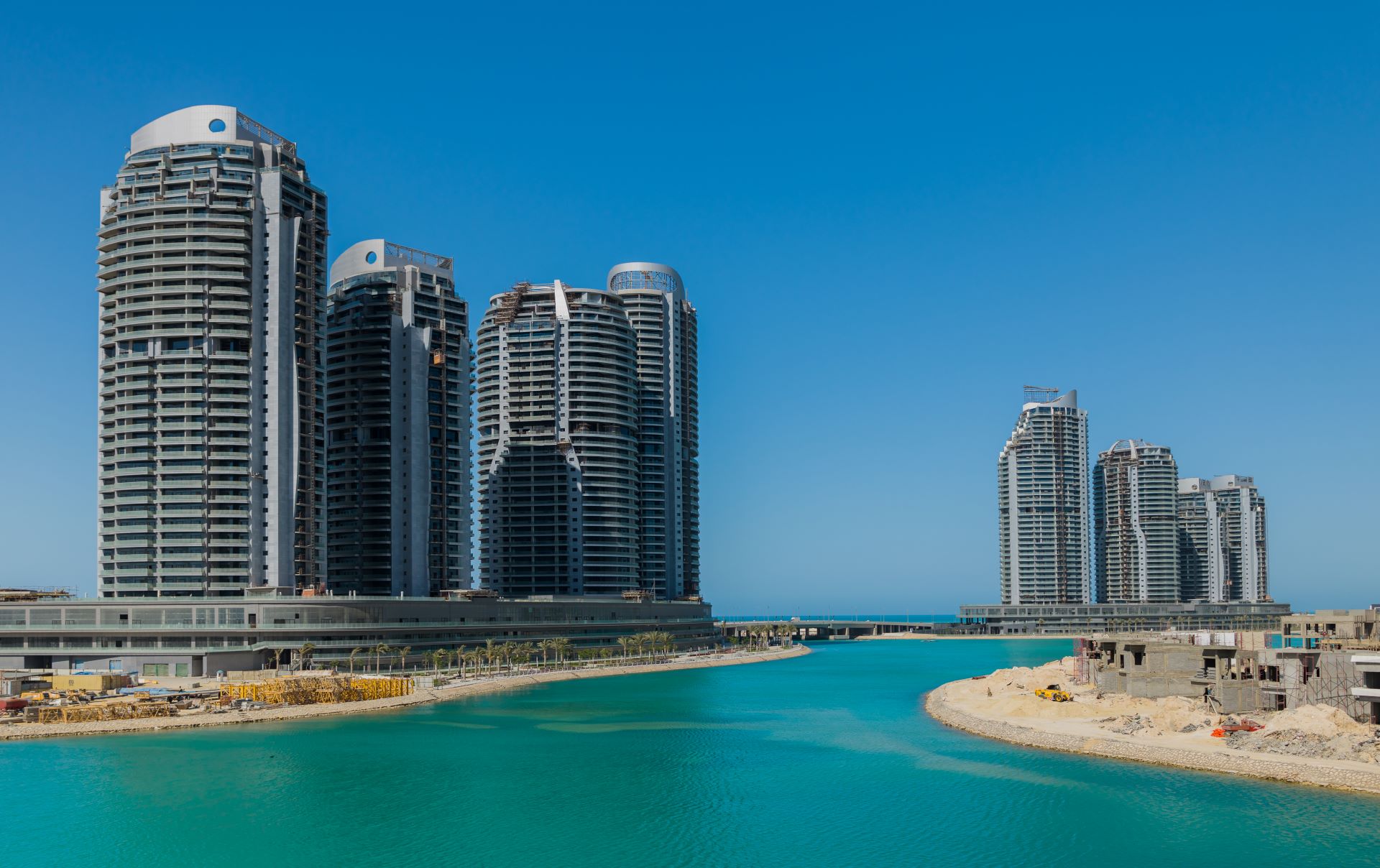 Beachfront towerconstructions