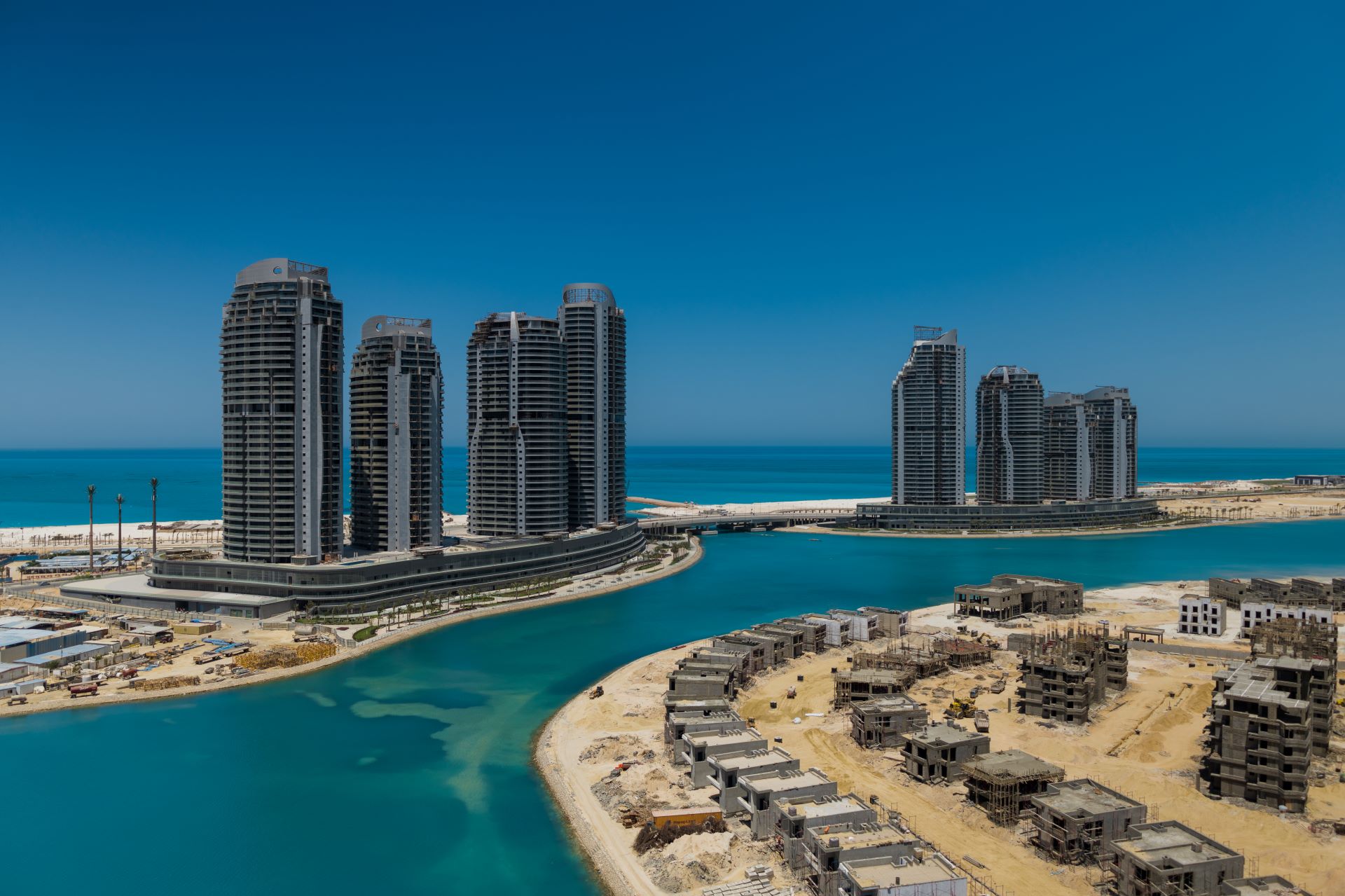 Beachfront towerconstructions