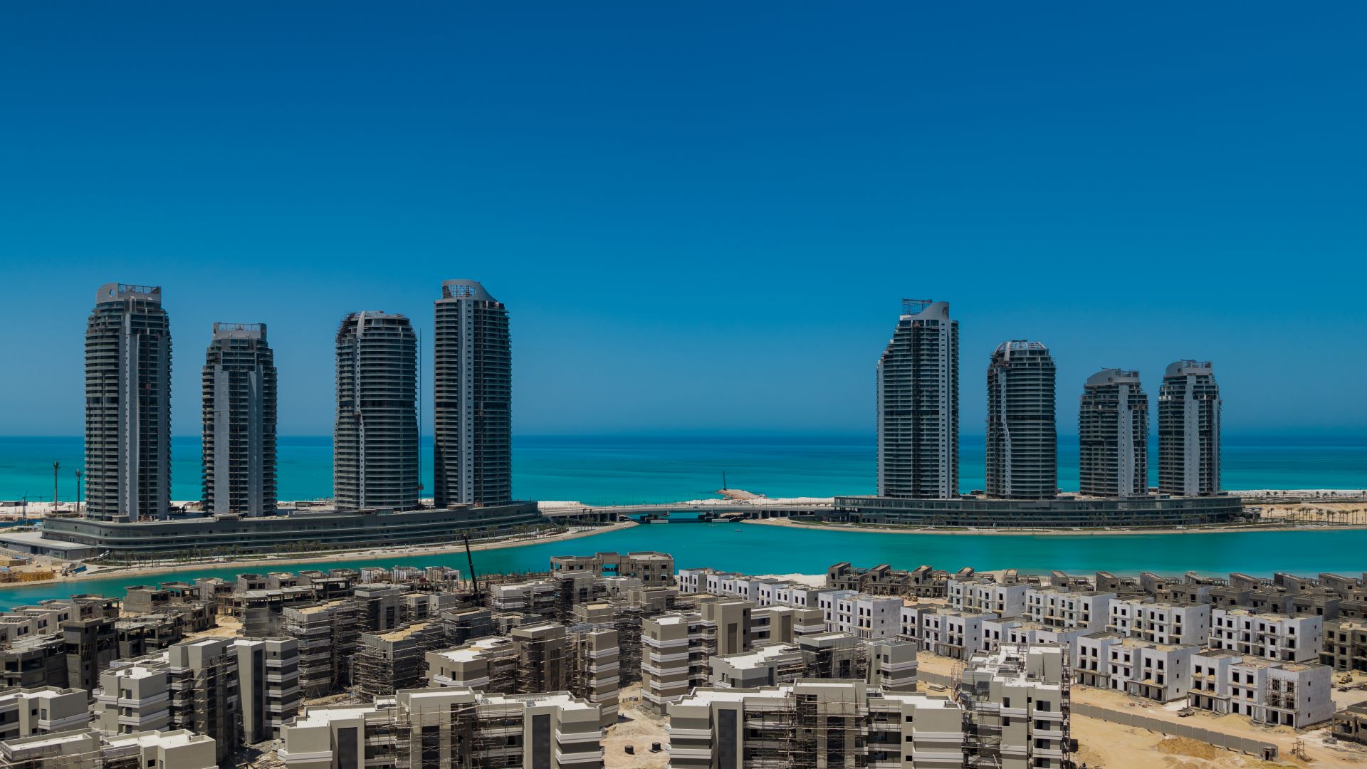 Beachfront towerconstructions