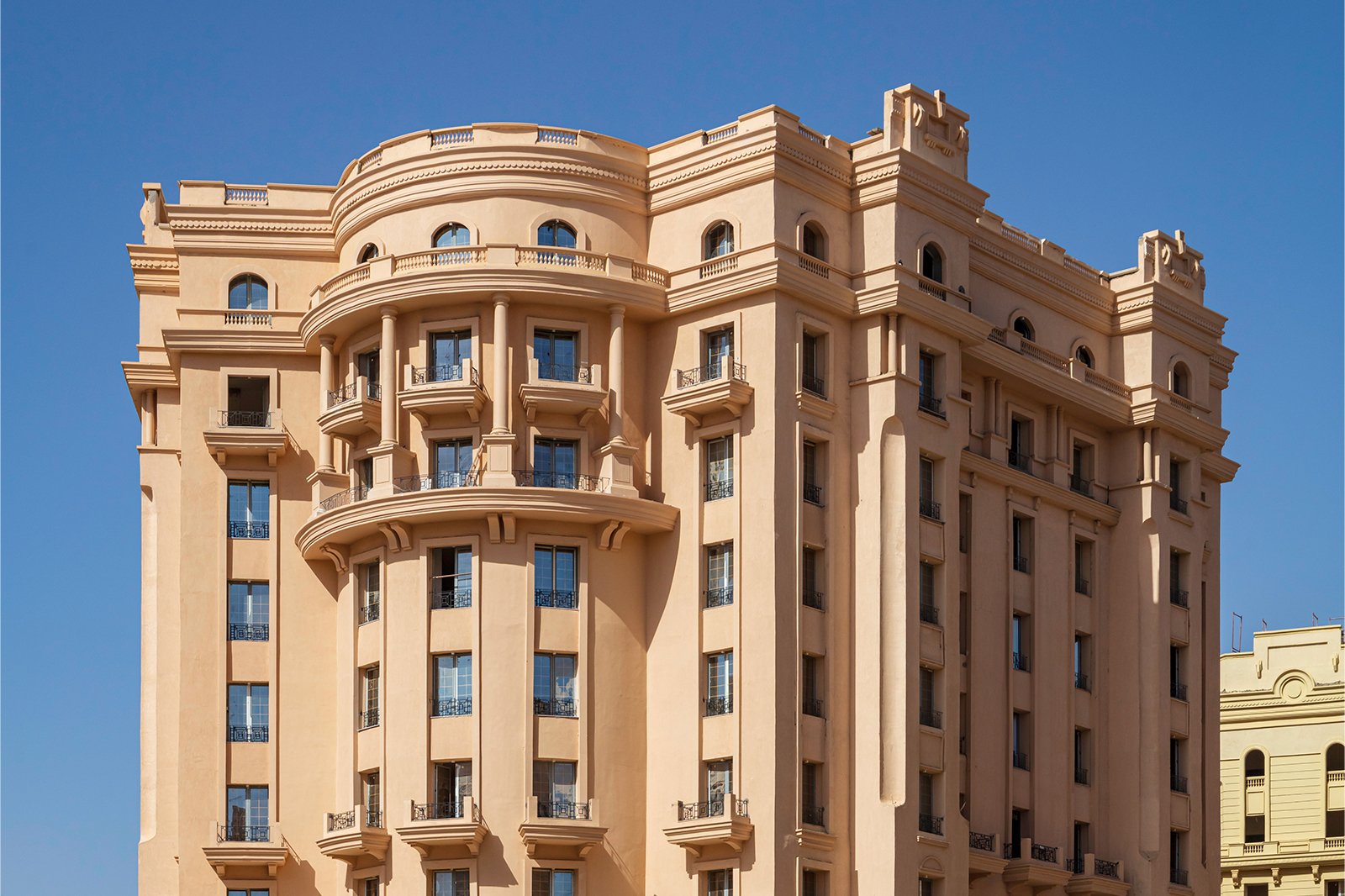 Centriaconstructions